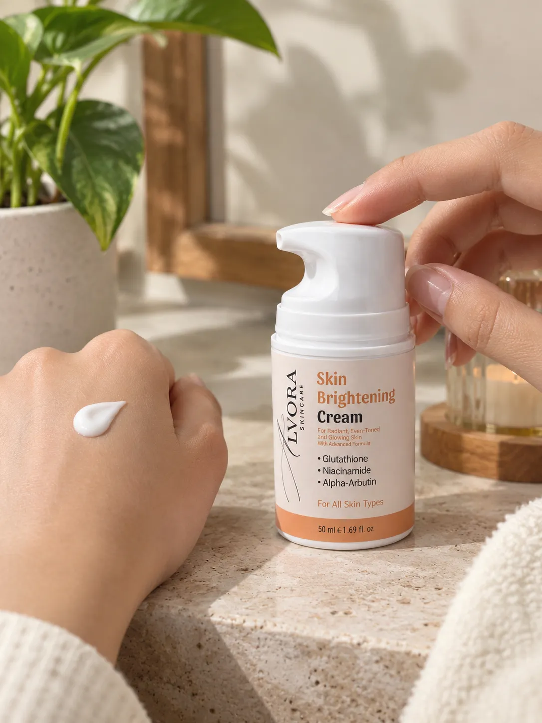 Alvora Radiance Brightening Cream alternate view